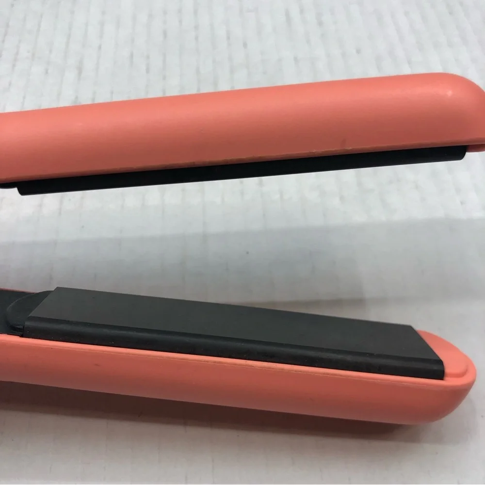 Amika Flat Iron Coral Up To 450 Degrees Straightener Curler Beauty Tool - Picture 9 of 9